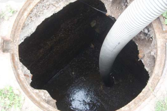 Откачка септика, туалета и выгребных ям