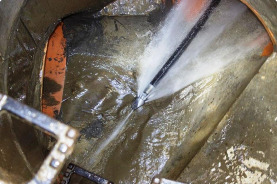 Гидродинамическая прочистка канализации